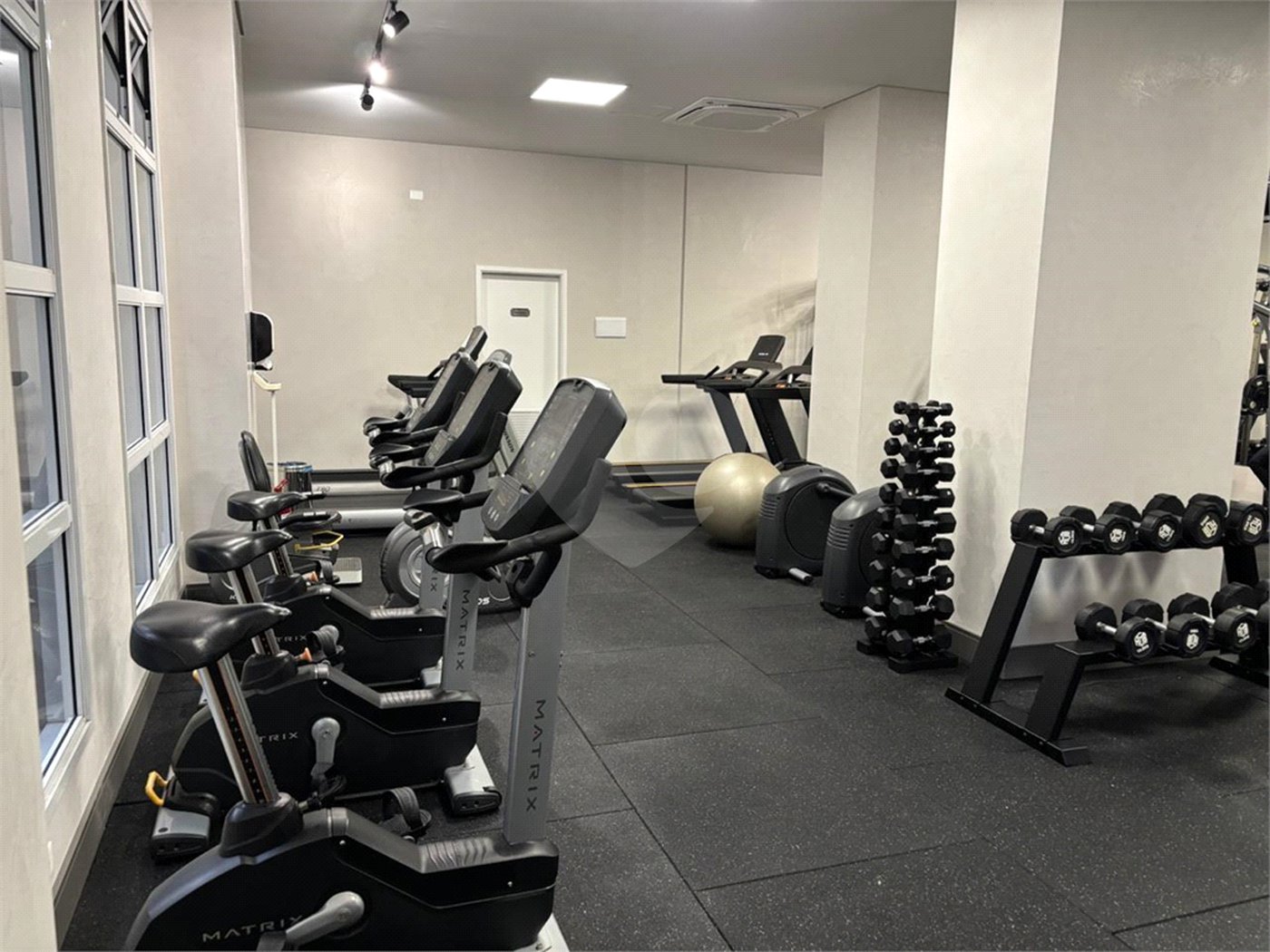 Apartamento à venda com 3 suítes em Campo Belo, São Paulo, SP