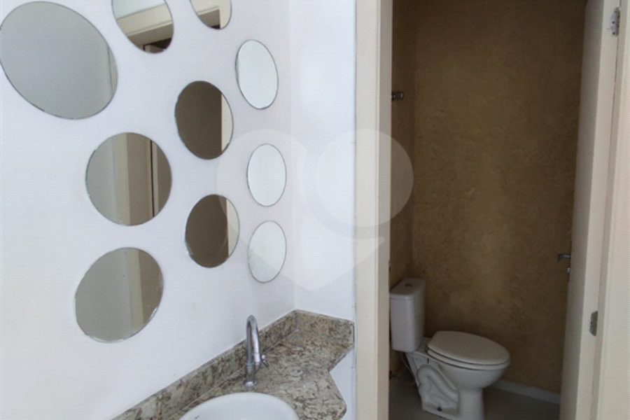 Casa à venda com 3 quartos, sendo 1 suíte, em Horto Florestal, São Paulo, SP