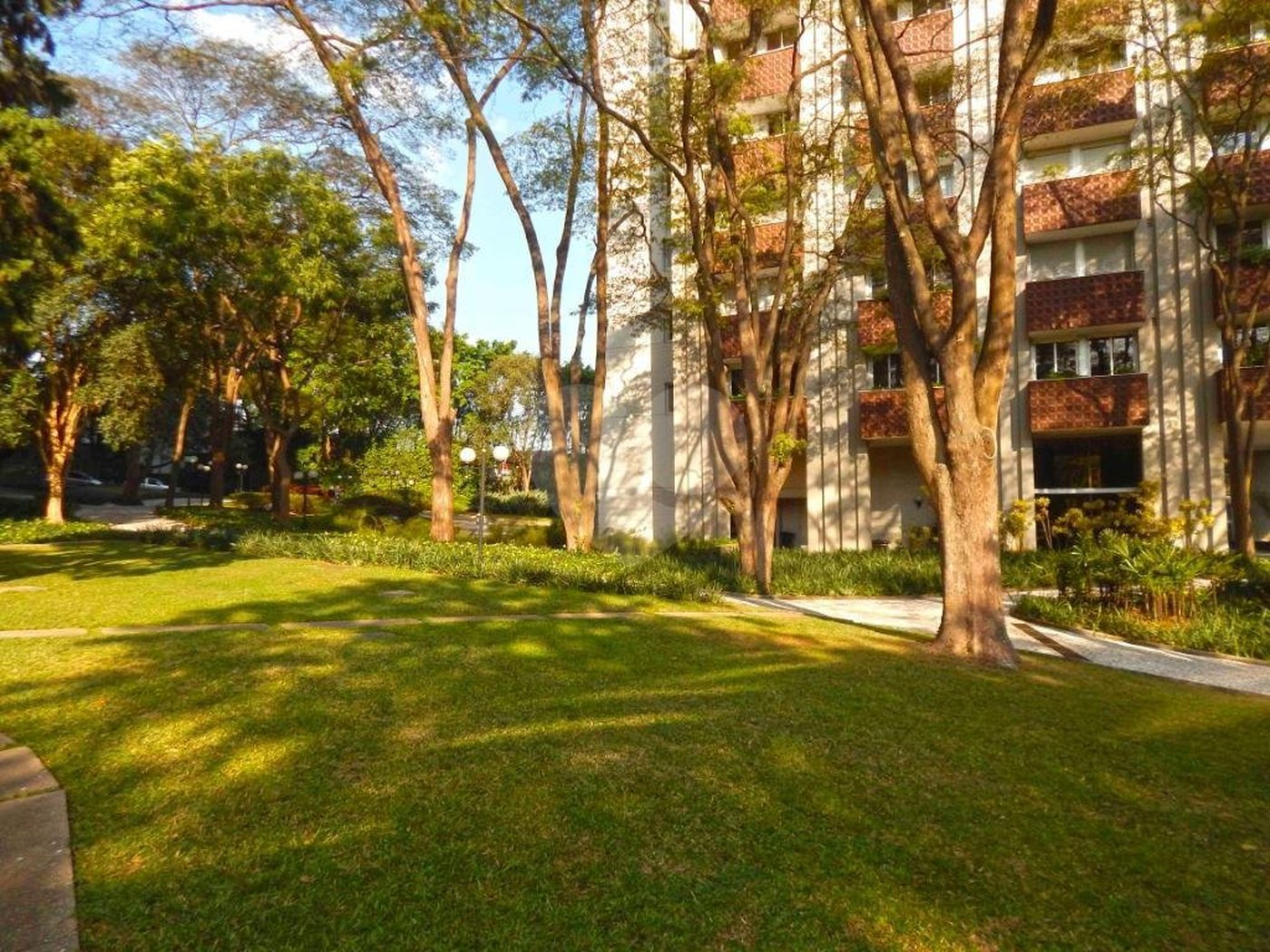 Apartamento à venda com 4 suítes em Jardim Marajoara, São Paulo, SP