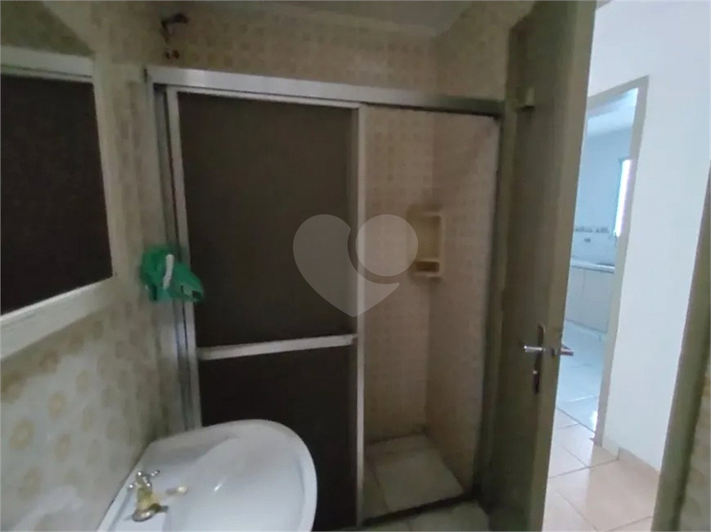 Casa de Vila à venda com 3 quartos, sendo 1 suíte,  em Jardim Esmeralda, São Paulo, SP