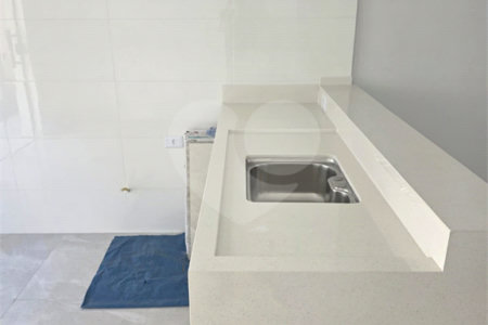 Sobrado à venda com 3 quartos, sendo 1 suíte,  em Jardim Cambuci, Mogi das Cruzes, SP