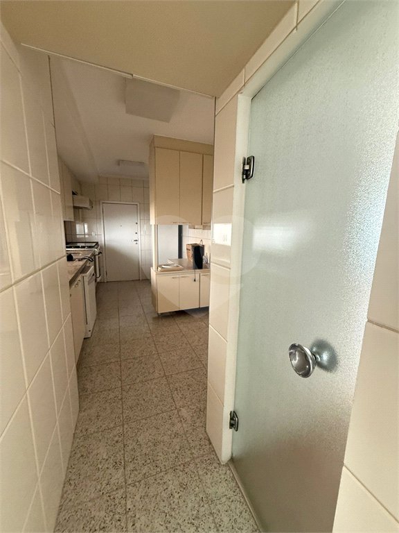 Apartamento à venda com 3 quartos, sendo 1 suíte, em Santa Cecília, São Paulo, SP