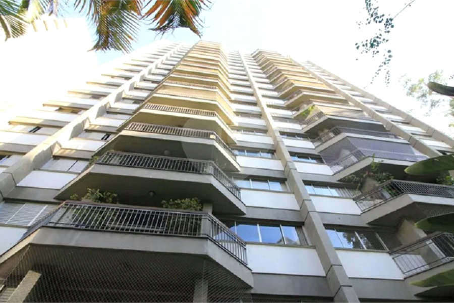 Apartamento à venda com 3 quartos, sendo 1 suíte, em Vila Andrade, São Paulo, SP