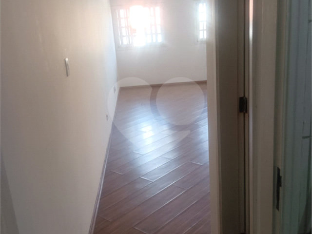 Sobrado à venda com 3 quartos, sendo 2 suítes,  em Parada Inglesa, São Paulo, SP