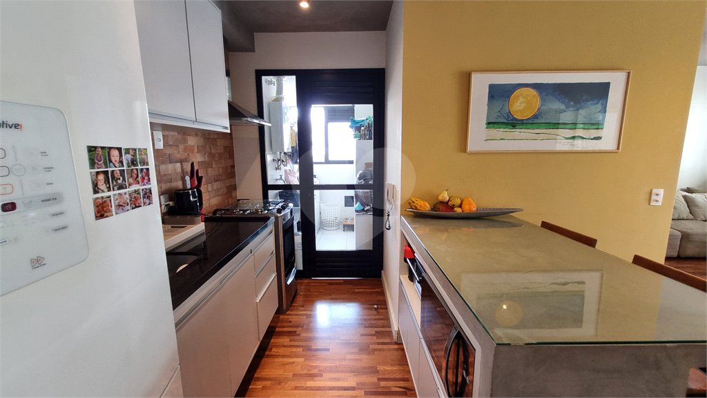 Apartamento à venda com 2 quartos, sendo 1 suíte, em Pinheiros, São Paulo, SP