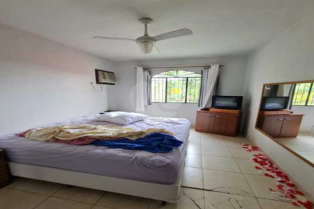 Casa à venda com 1 quarto, sendo 3 suítes, em Campo Grande, Rio de Janeiro, RJ