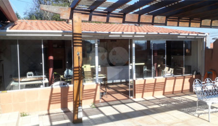 Sobrado à venda com 5 quartos, sendo 3 suítes, em Jardim dos Pinheiros, Atibaia, SP