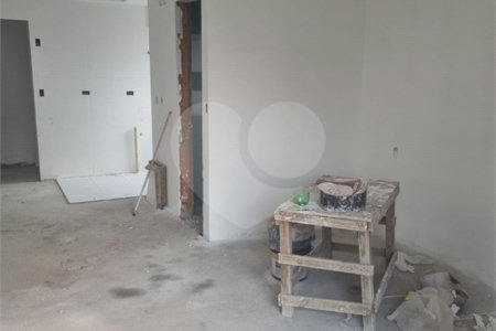 Apartamento à venda com 1 quarto em Vila Mazzei, São Paulo, SP