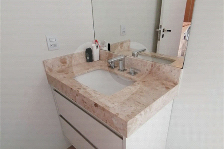 Apartamento à venda com 3 suítes em Vila Romana, São Paulo, SP