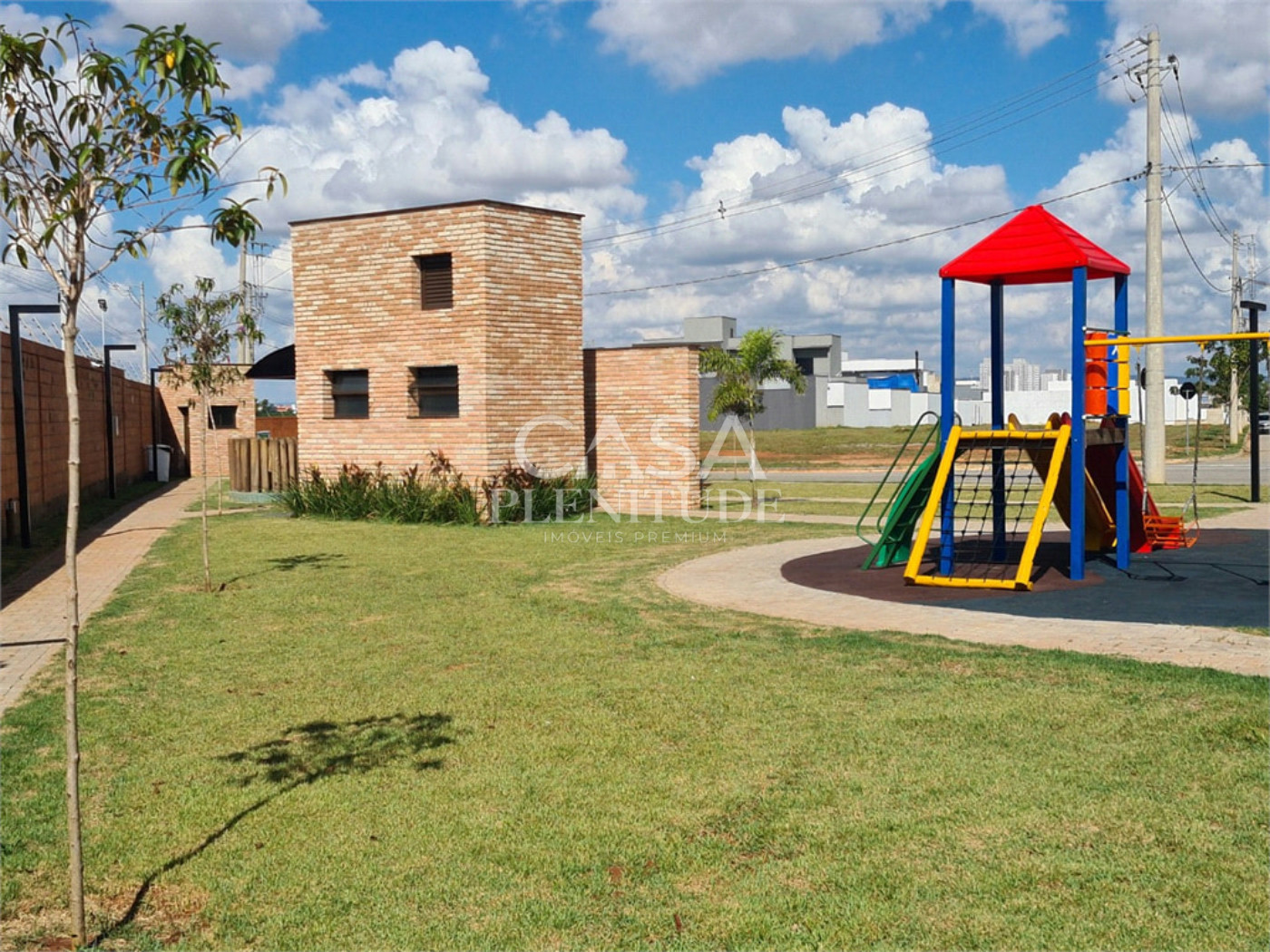 Casa em condomínio à venda com 3 quartos, sendo 1 suíte, em Wanel Ville, Sorocaba, SP