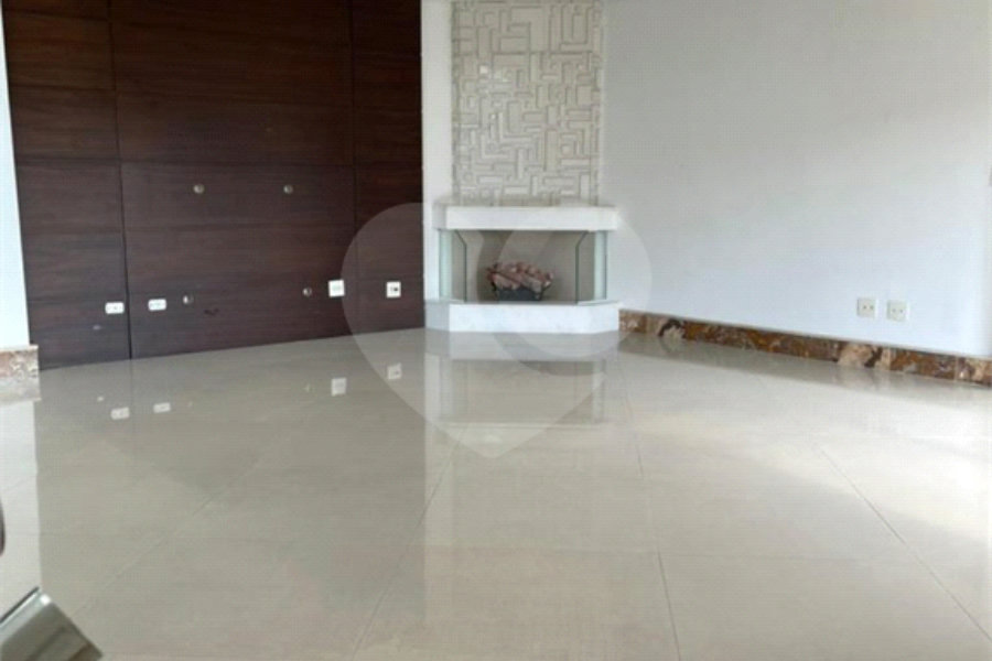 Casa à venda com 3 suítes no condomínio Quinta de Santo Antônio, São Paulo - SP