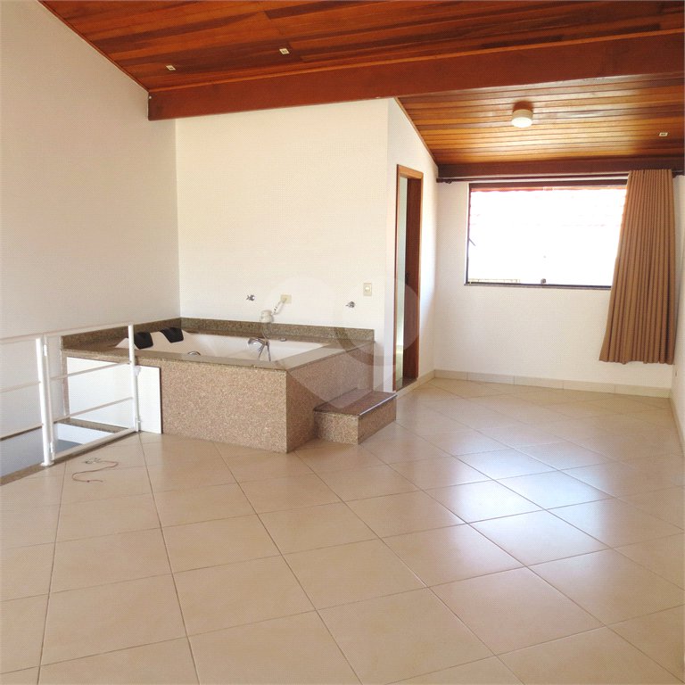 Casa à venda com 2 quartos, sendo 1 suíte,  no condomínio Tucury, São Paulo - SP
