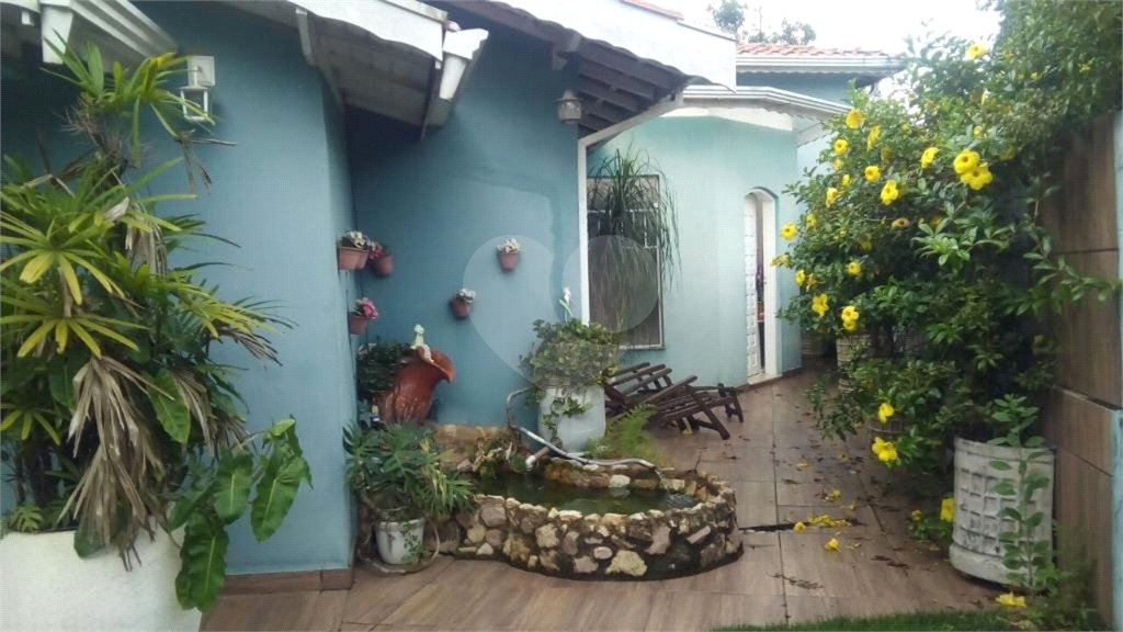 Casa à venda com 2 quartos, sendo 1 suíte, no condomínio Vinhas da Vista Alegre - Lado Sede, Vinhedo - SP