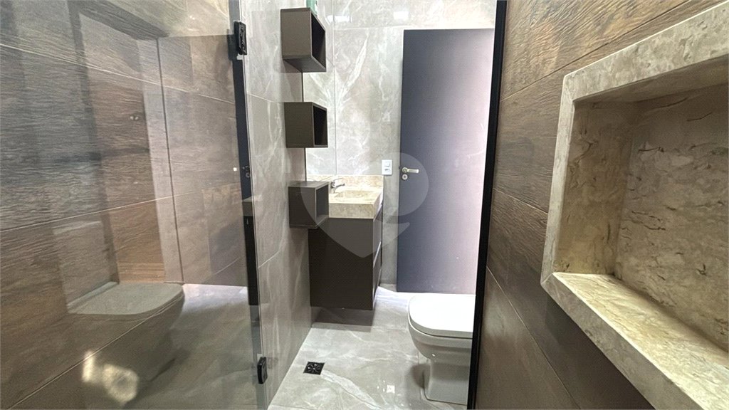 Casa à venda com 3 quartos, sendo 1 suíte, no condomínio Vila Paraty, Indaiatuba - SP