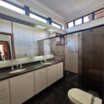 Casa à venda com 3 suítes no condomínio Chácaras do Lago, Vinhedo - SP