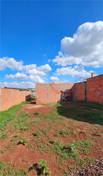 Casa à venda com 3 quartos, sendo 2 suítes, em Jardim Nova Ponta Porã, Ponta Porã - MS