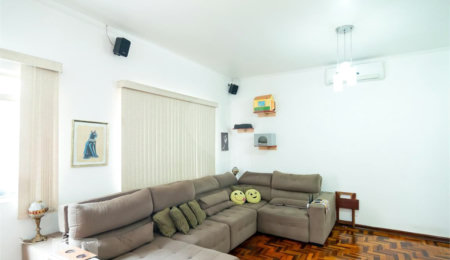Casa à venda com 3 quartos, sendo 2 suítes,  em Jardim Prudência, São Paulo, SP
