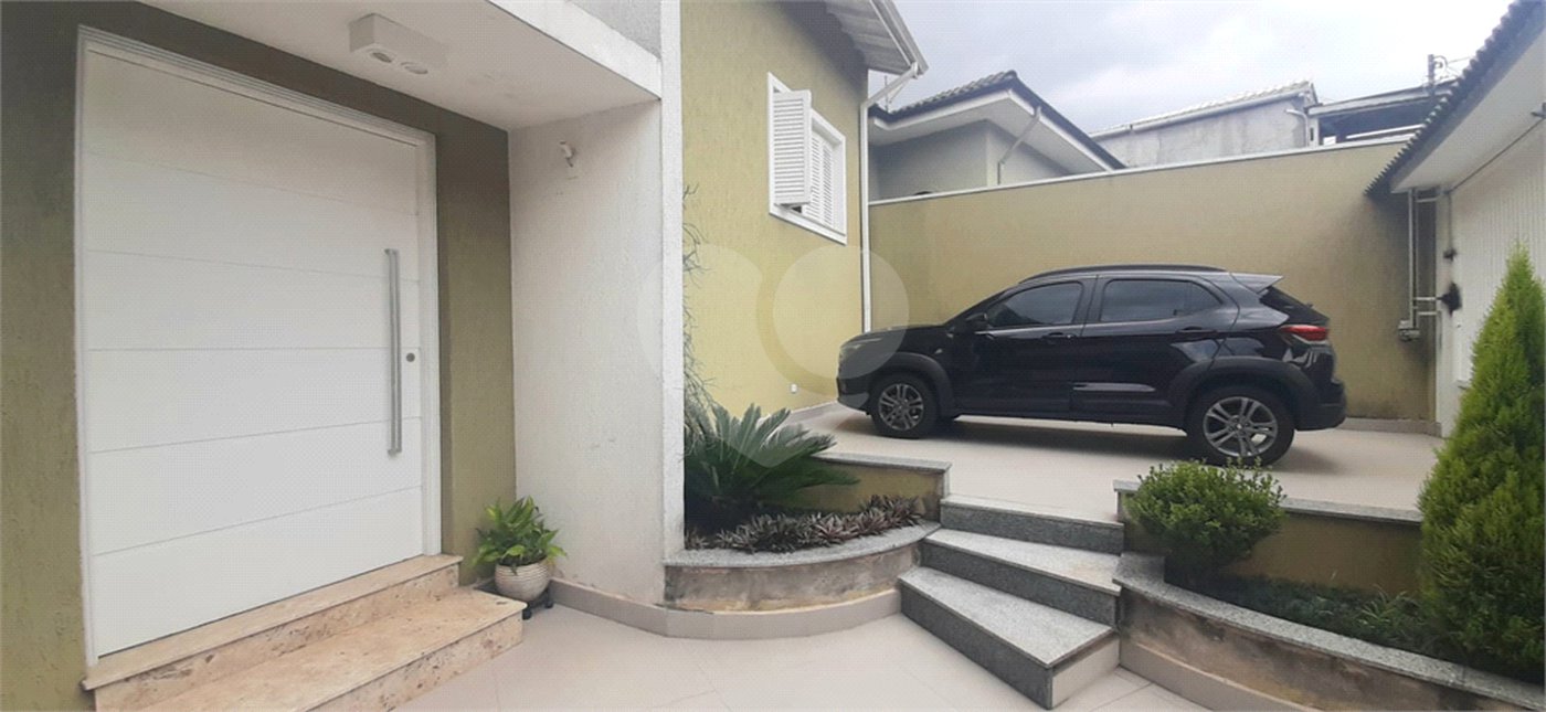 Sobrado à venda com 4 quartos, sendo 2 suítes, em Tucuruvi, São Paulo, SP