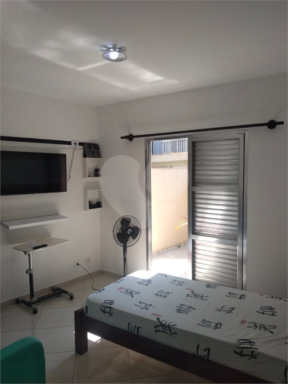 Sobrado à venda com 3 quartos em Vila Marari, São Paulo, SP