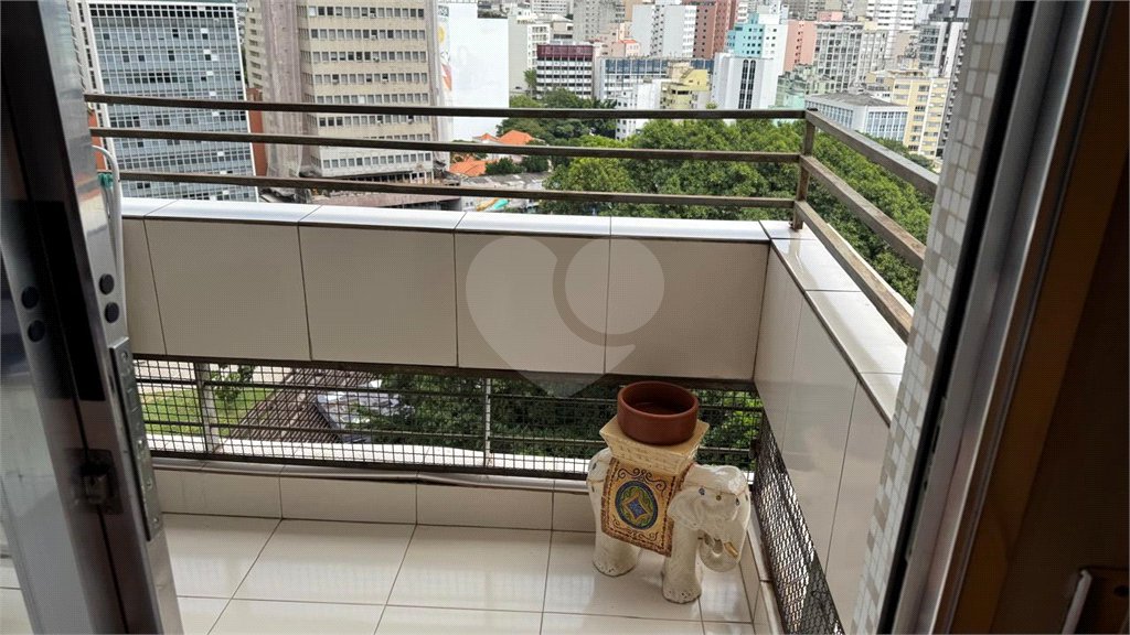 Apartamento à venda com 3 quartos, sendo 1 suíte, em Consolação, São Paulo, SP