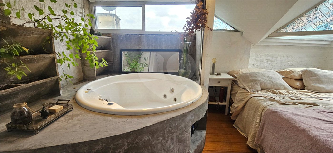 Apartamento à venda com 2 suítes em Santa Cecília, São Paulo, SP