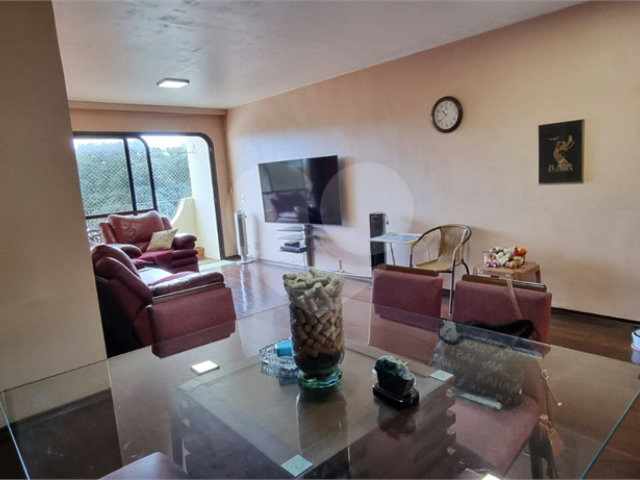 Apartamento à venda com 4 quartos, sendo 1 suíte,  em Horto Florestal, São Paulo, SP