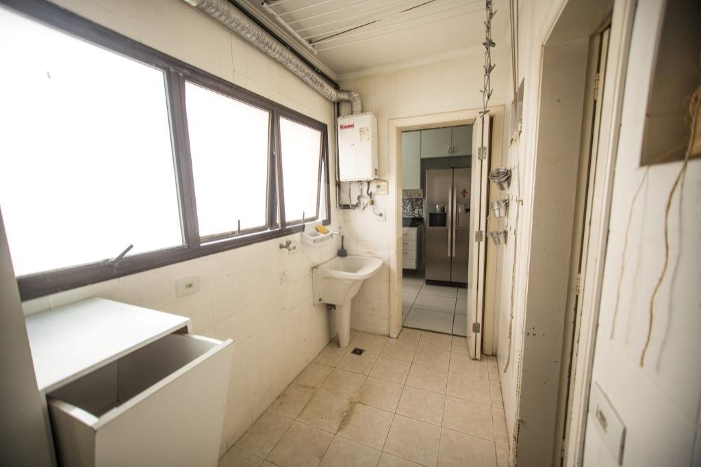 Apartamento à venda com 4 quartos, sendo 3 suítes, em Vila Andrade, São Paulo, SP
