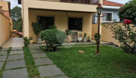 Casa à venda com 4 quartos, sendo 2 suítes,  em Vila Suzana, São Paulo, SP