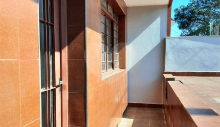 Sobrado à venda com 3 quartos, sendo 1 suíte,  em Vila Gustavo, São Paulo, SP