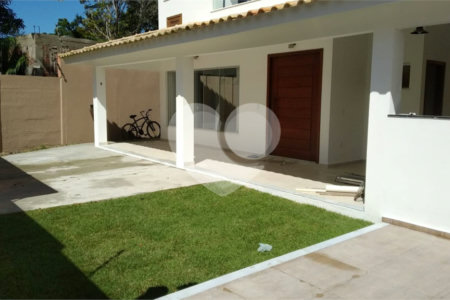 Casa à venda com 4 quartos, sendo 1 suíte, em Arraial D´ajuda, Porto Seguro, BA