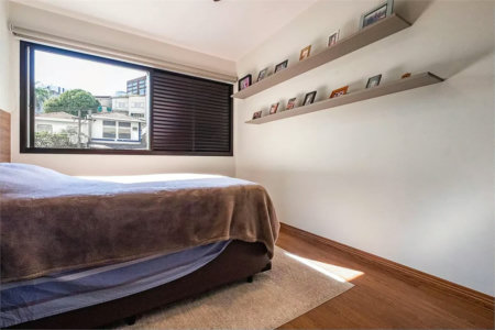 Apartamento à venda com 3 quartos, sendo 1 suíte,  em Jardim das Bandeiras, São Paulo, SP