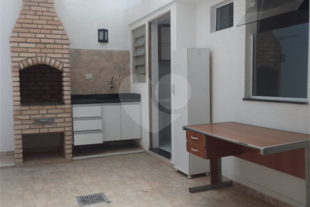 Casa à venda com 3 quartos, sendo 1 suíte, no Centro, Mogi das Cruzes, SP