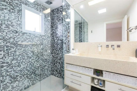 Apartamento à venda com 3 suítes em Vila Romana, São Paulo, SP