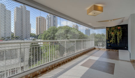 Apartamento à venda com 4 quartos, sendo 3 suítes,  em Alto da Boa Vista, São Paulo, SP