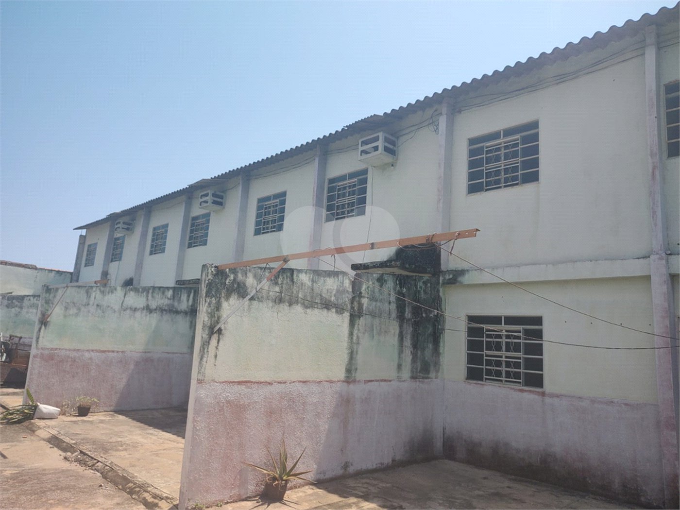 Kitnet à venda com 2 quartos em Residencial Jardim Pauliceia, Cuiabá, MT