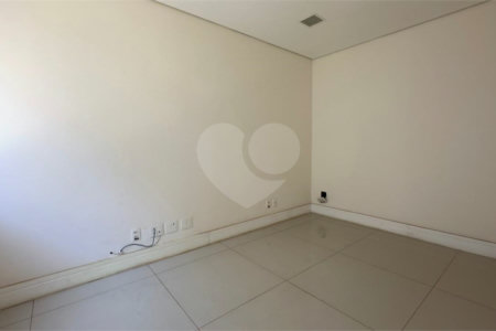 Casa à venda com 6 quartos, sendo 3 suítes, no condomínio Jardim Vila Paradiso, Indaiatuba - SP