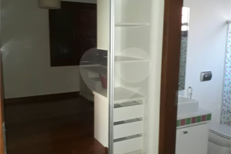 Casa à venda com 4 suítes no condomínio Jardim Vila Paradiso, Indaiatuba - SP