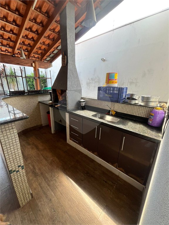 Casa à venda com 4 quartos, sendo 1 suíte, em Vila Santa Maria (vila Xavier), Araraquara, SP