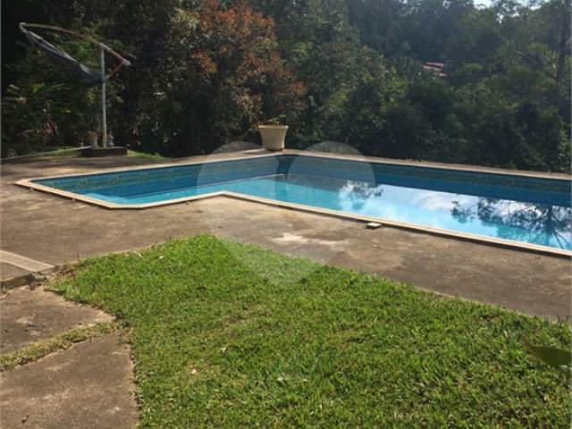Sobrado à venda com 4 quartos, sendo 2 suítes,  em Serra da Cantareira, Mairiporã, SP
