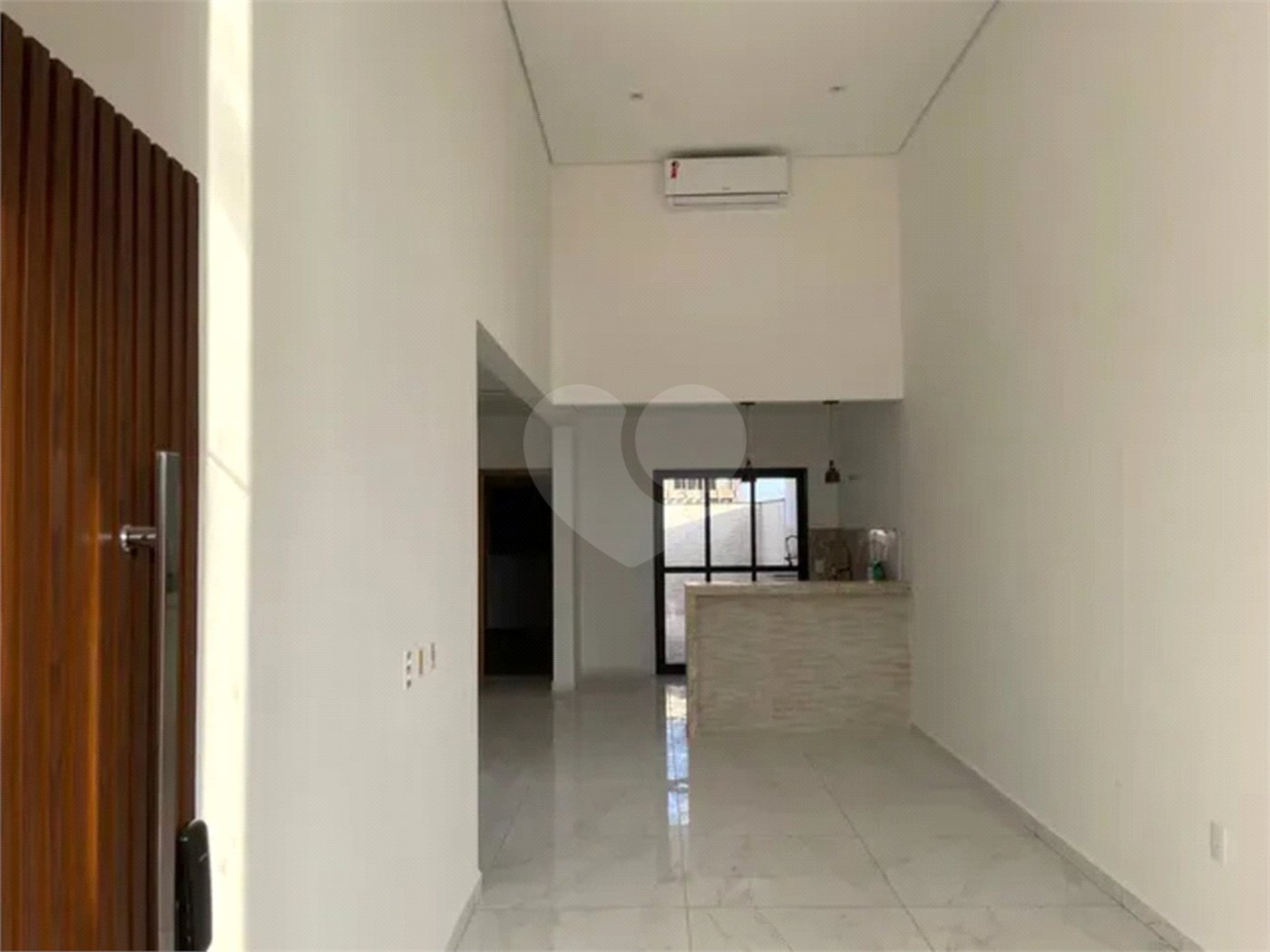 Casa à venda com 3 quartos, sendo 1 suíte, no condomínio Horto Florestal Villagio, Sorocaba - SP