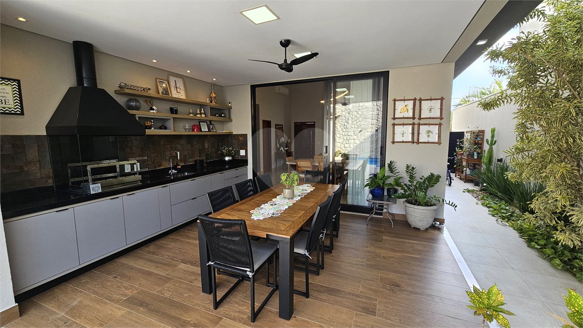 Casa à venda com 4 suítes no condomínio Residencial Helvetia Park, Indaiatuba - SP