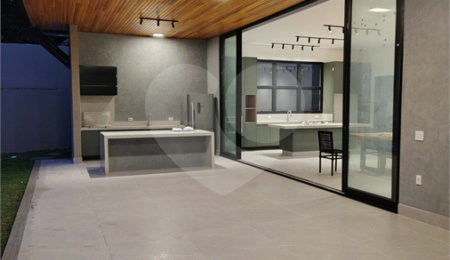 Casa à venda ou para alugar com 4 suítes no condomínio Panorama, Atibaia - SP