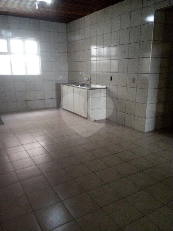 Sobrado à venda com 4 quartos em Jardim Ana Maria, Santo André, SP