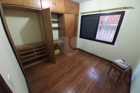 Casa à venda com 4 quartos, sendo 2 suítes,  em Parque Esmeralda, São Paulo, SP