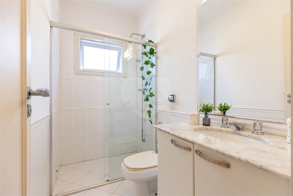 Casa à venda com 4 suítes no condomínio Saint Germain, São Paulo - SP