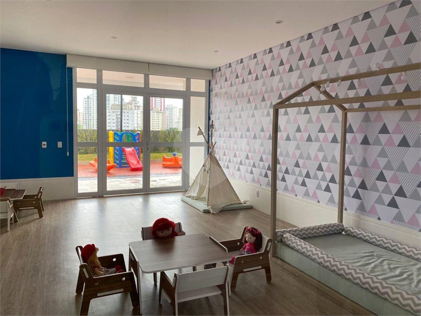 Apartamento à venda com 3 quartos, sendo 1 suíte, em Vila Santa Catarina, São Paulo, SP