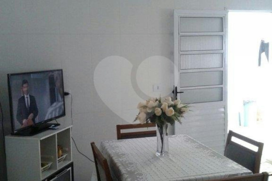 Sobrado à venda com 5 quartos, sendo 4 suítes, em Horto, São Paulo, SP