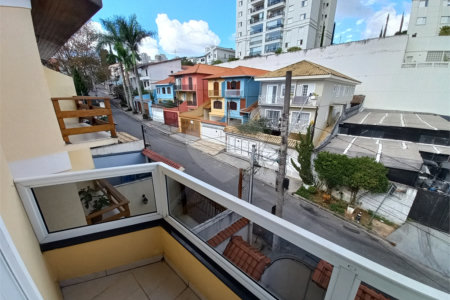 Sobrado à venda com 3 quartos, sendo 1 suíte, em Lar São Paulo, São Paulo, SP