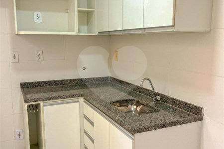Casa à venda com 4 quartos, sendo 1 suíte, no condomínio Imperial Santa Cruz, Rio de Janeiro - RJ
