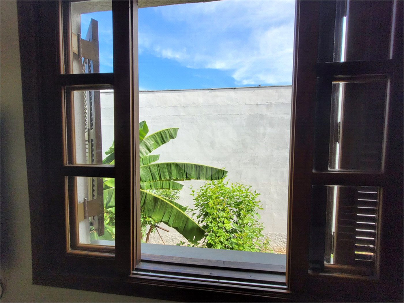 Sobrado à venda com 3 quartos, sendo 1 suíte, em Jardim Líbano, São Paulo, SP